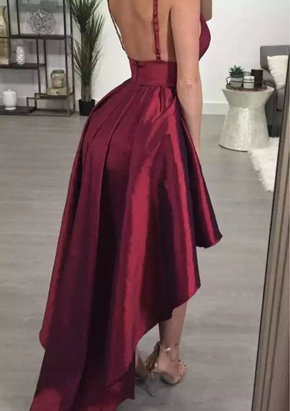Llamativos vestidos de graduación asimétricos de tafetán, sin mangas, con escote en V y corte en A