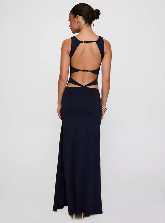 Eye catching boat shaped neckline, front pleats, side high slits, adjustable shoulder straps, fully lined Prom Dresses