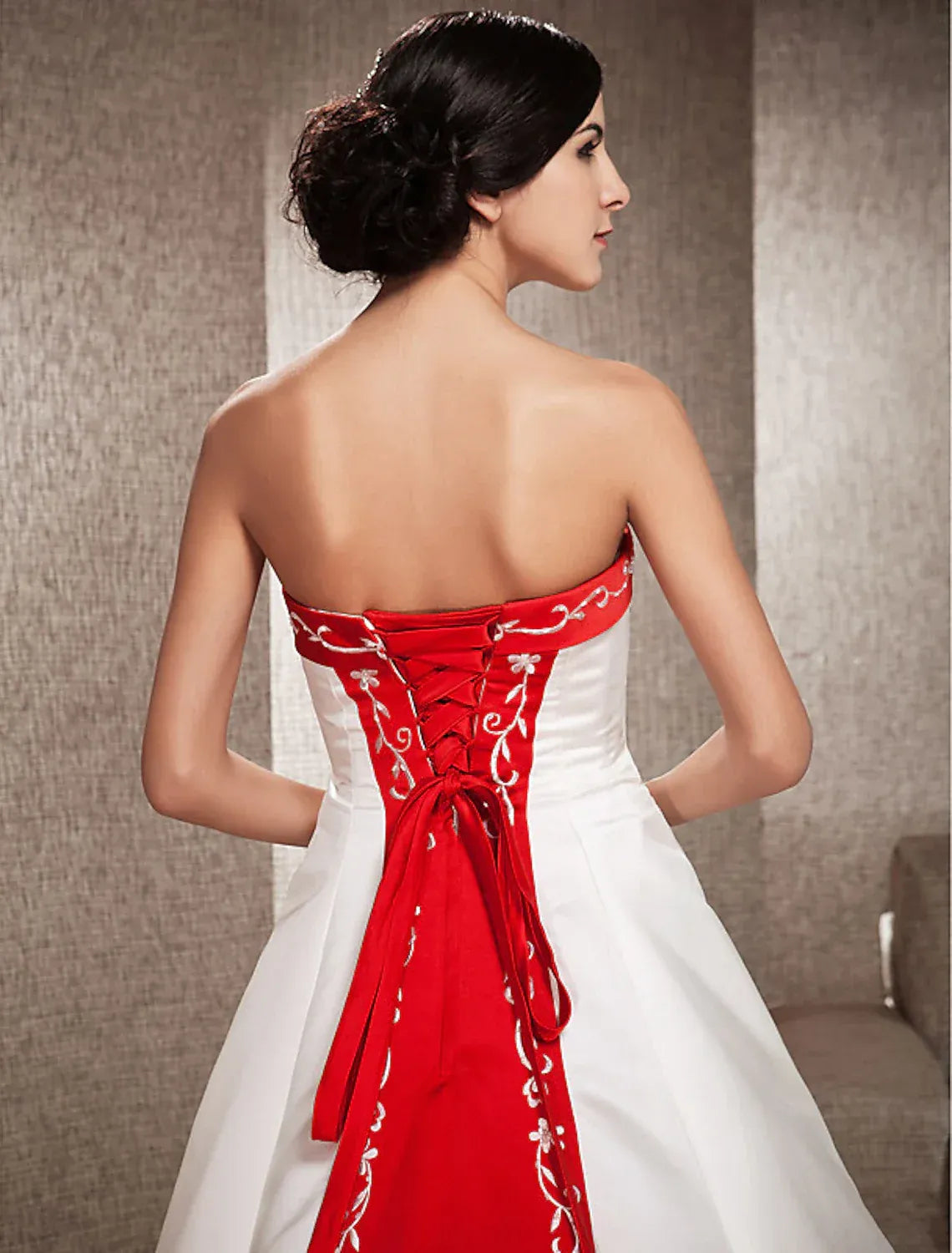Red A-Line Strapless Satin Train Wedding Dress - Yihuiw by Yihuiw