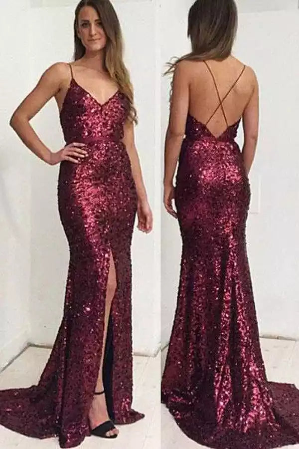 Robe sirène glamour en sequins bordeaux avec décolleté plongeant en V et dos croisé