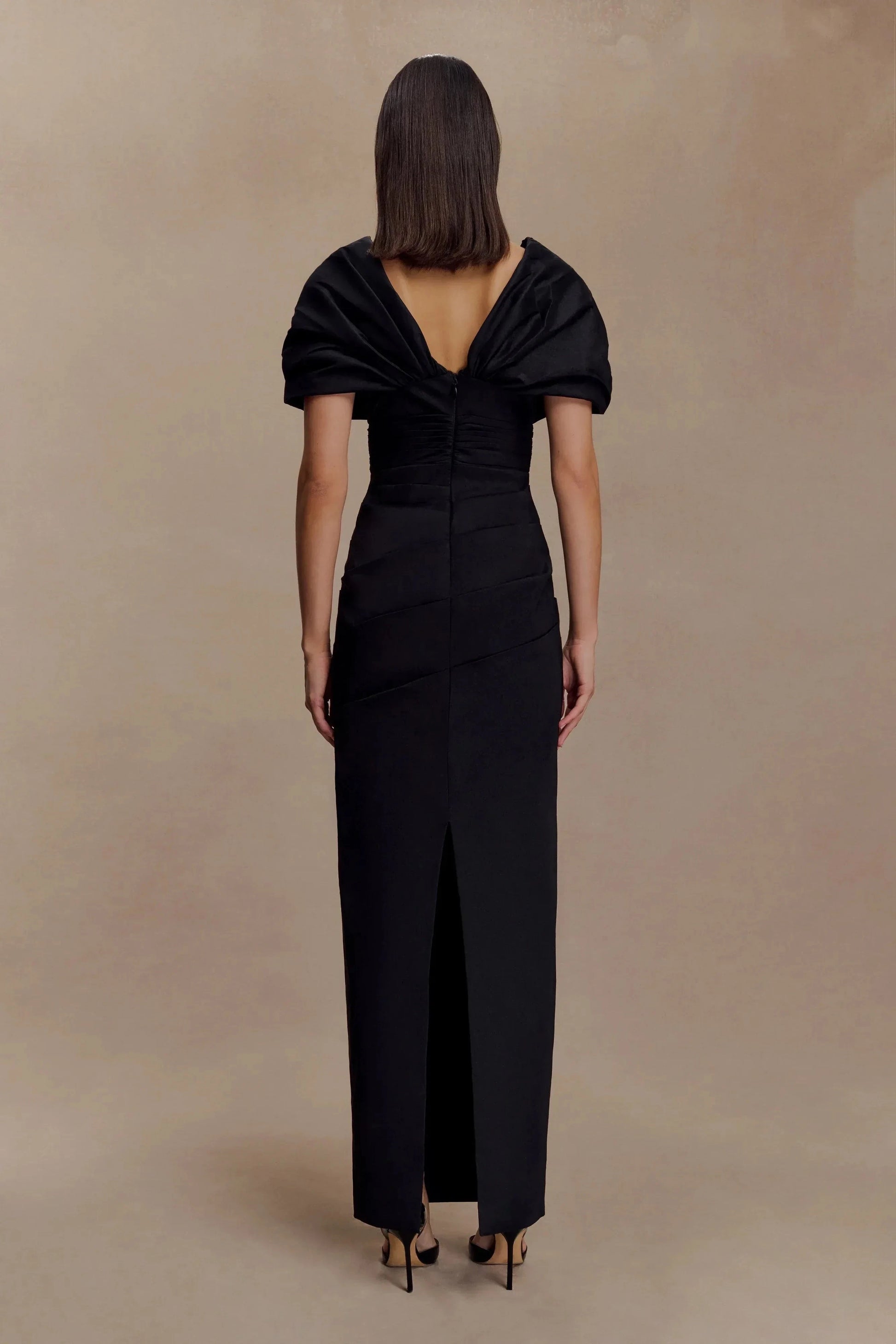 Gorgeous Sheath V Neck Short Sleeve Ruched Back Floor Length Prom Dress by YiHuiw