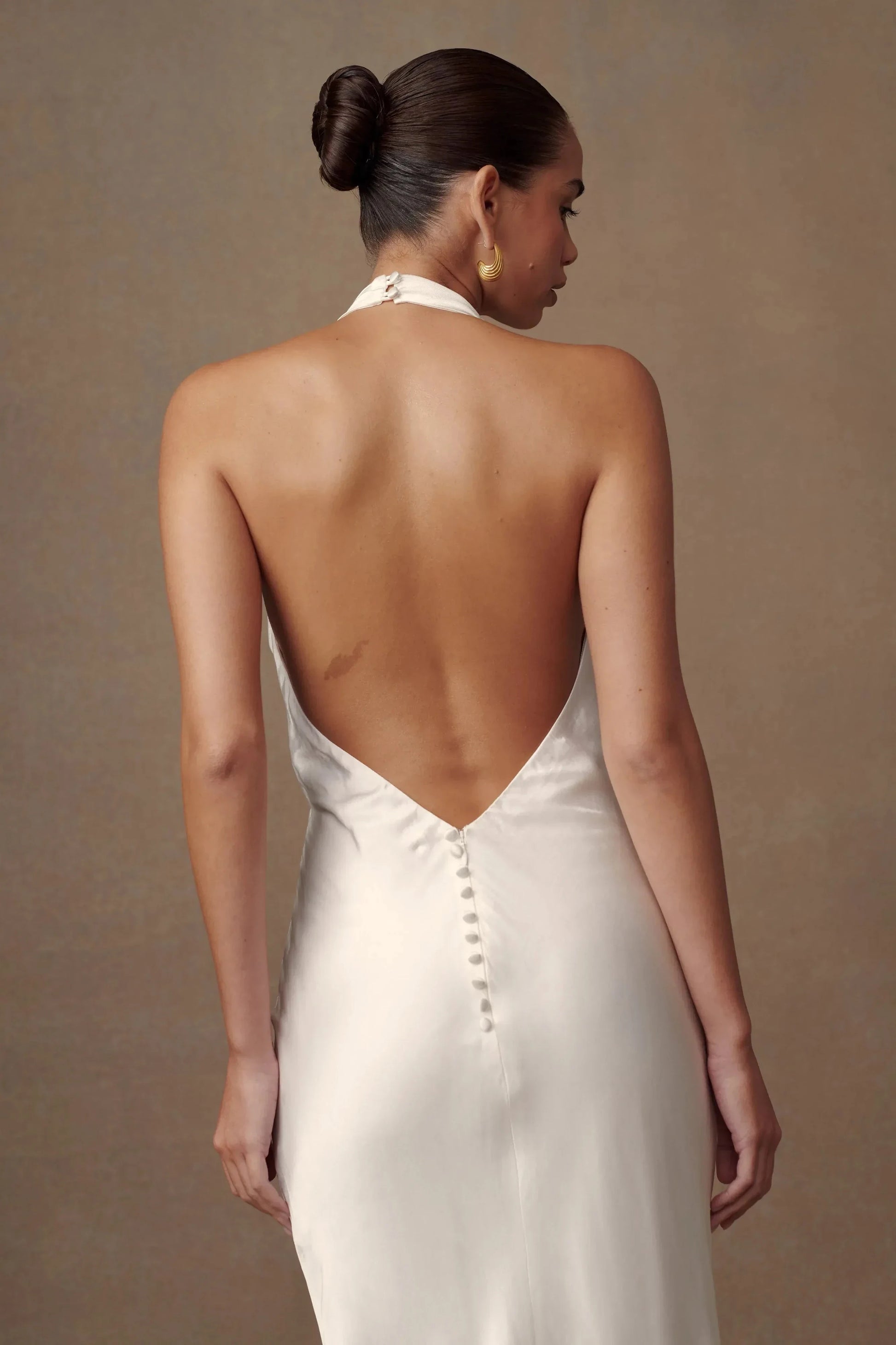 Graceful Sheath Halter Neck Sleeveless Buttoned Open Back Floor Length Prom Dress by YiHuiw