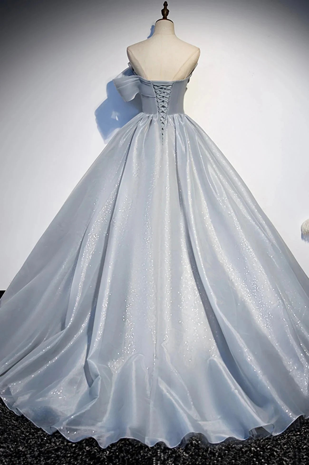 Gray Tulle Long A-Line Prom Dress Gray Strapless Formal Evening Gown simple gentle atmospheric and unique desi Bring summer colors to enhance whitenes by YiHuiw