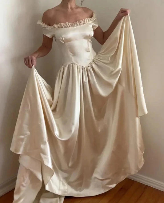 Ivory White Lace Elegant Long Satin PromDress Party Dress simple gentle atmospheric and unique desi Bring summer colors to enhance whiteness by YiHuiw