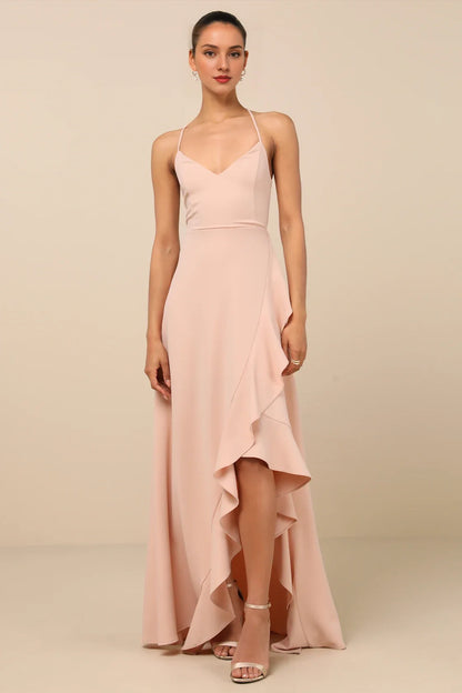 Vestido de graduación de gasa rosa rubor, con tirantes finos, espalda con cordones y corte asimétrico
