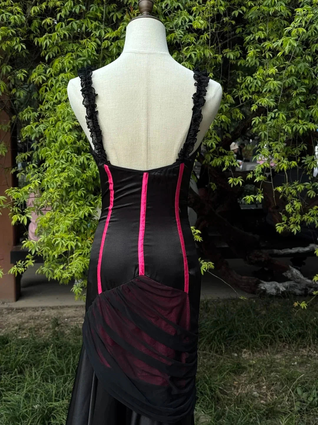 Lace Fashion Retro Elegant Exquisite Heart Shape Neck Long Tulle Sexy Prom Dress simple gentle atmospheric and unique desi Bring summer colors to enhance whiteness by YiHuiw