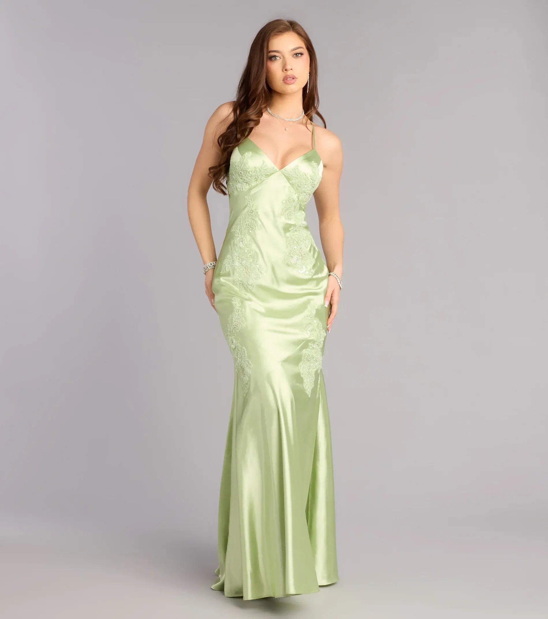 Mermaid V-Neck Satin Applique Floor-Length Wedding Dress - Yihuiw by Yihuiw