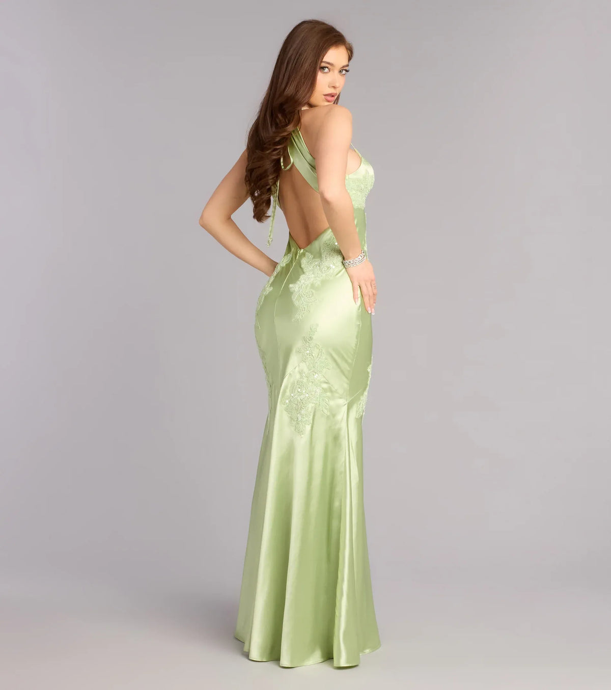 Mermaid V-Neck Satin Applique Floor-Length Wedding Dress - Yihuiw by Yihuiw