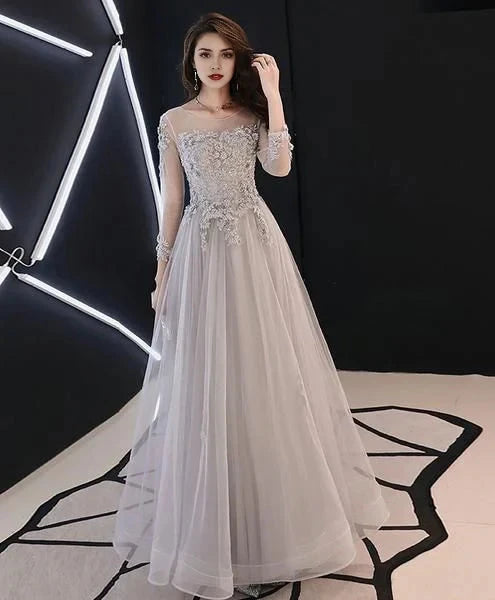 Light gray long dress dress with transparent mesh and exquisite lace patterns suitable for formal occasions such as dinners by YiHuiw