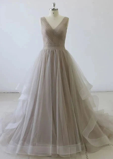 Light gray wedding dress with sleeveless deep V-neck and cross pleated upper body design for occasions such as dinners by YiHuiw