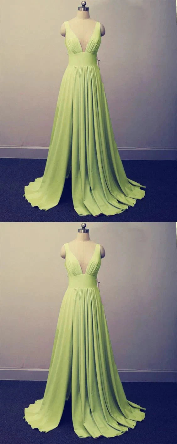 Light green long dress, deep V-neck, sleeveless design suitable for dinners, dances and other occasions by YiHuiw