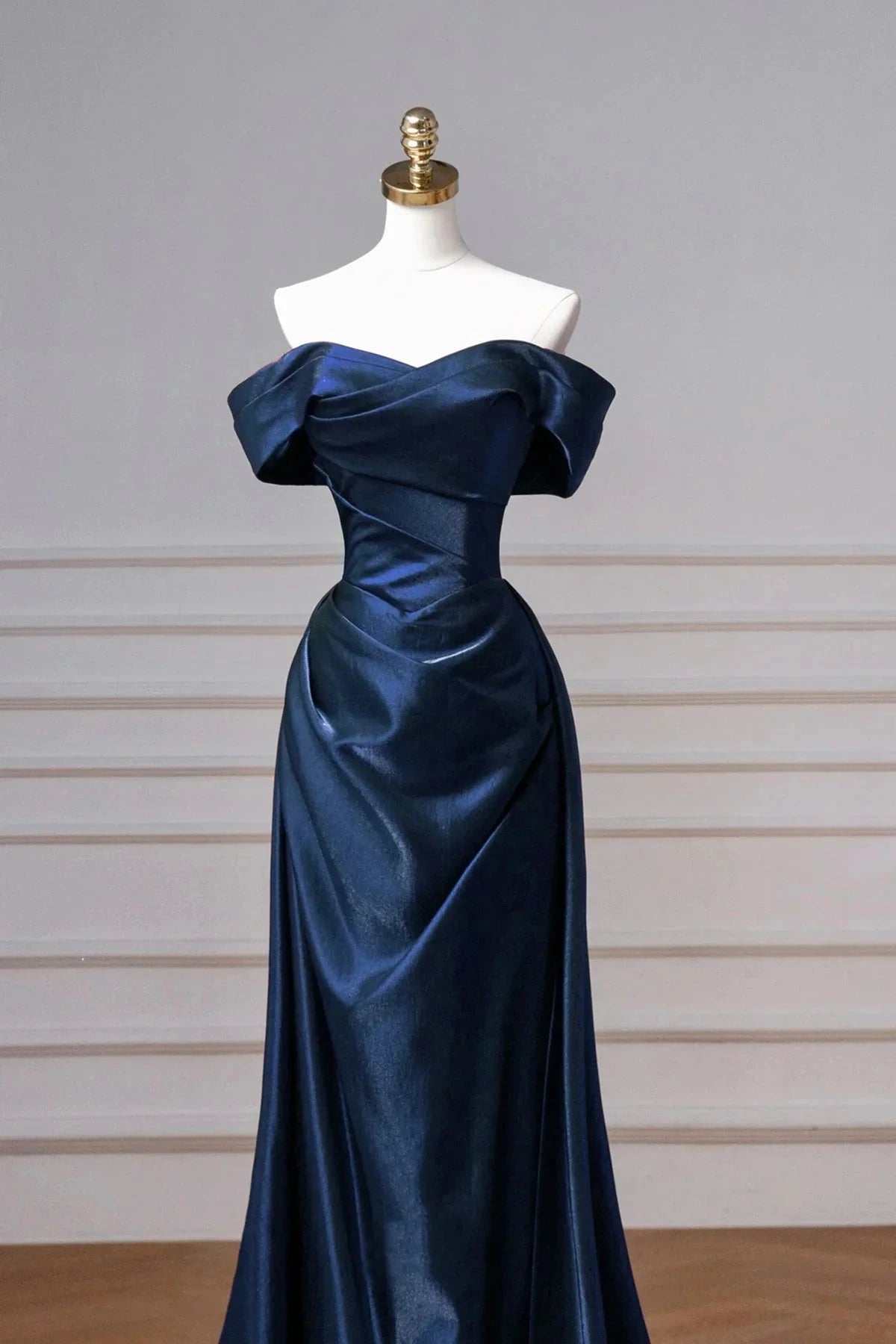 Long A-Line Prom Dress Elegant Off the Shoulder Party Dress simple gentle atmospheric and unique desi Brin by YiHuiw
