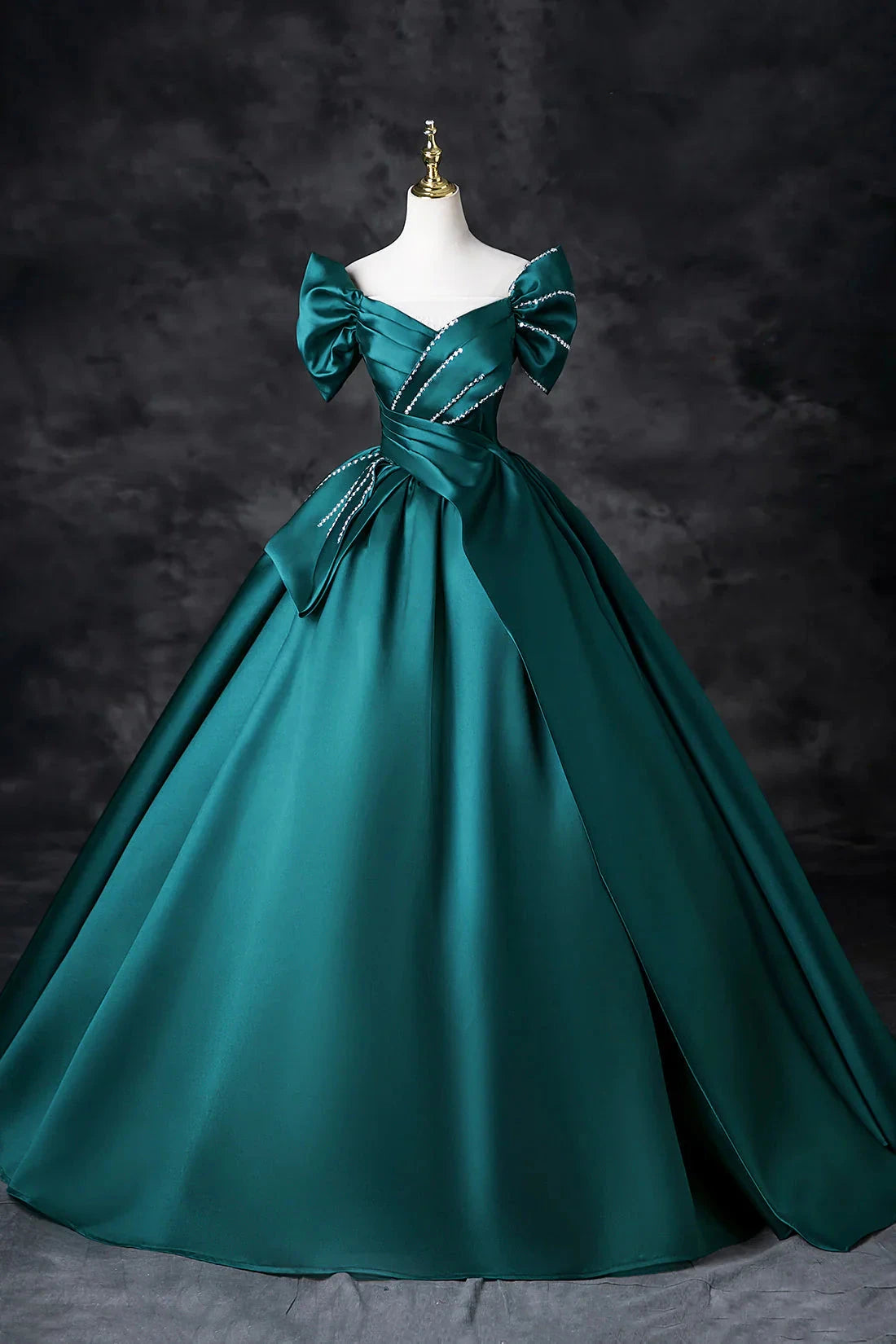 Long A-Line Prom Dress Green Off the Shoulder Evening Party Dress simple gentle atmospheric and unique desi Brin by YiHuiw
