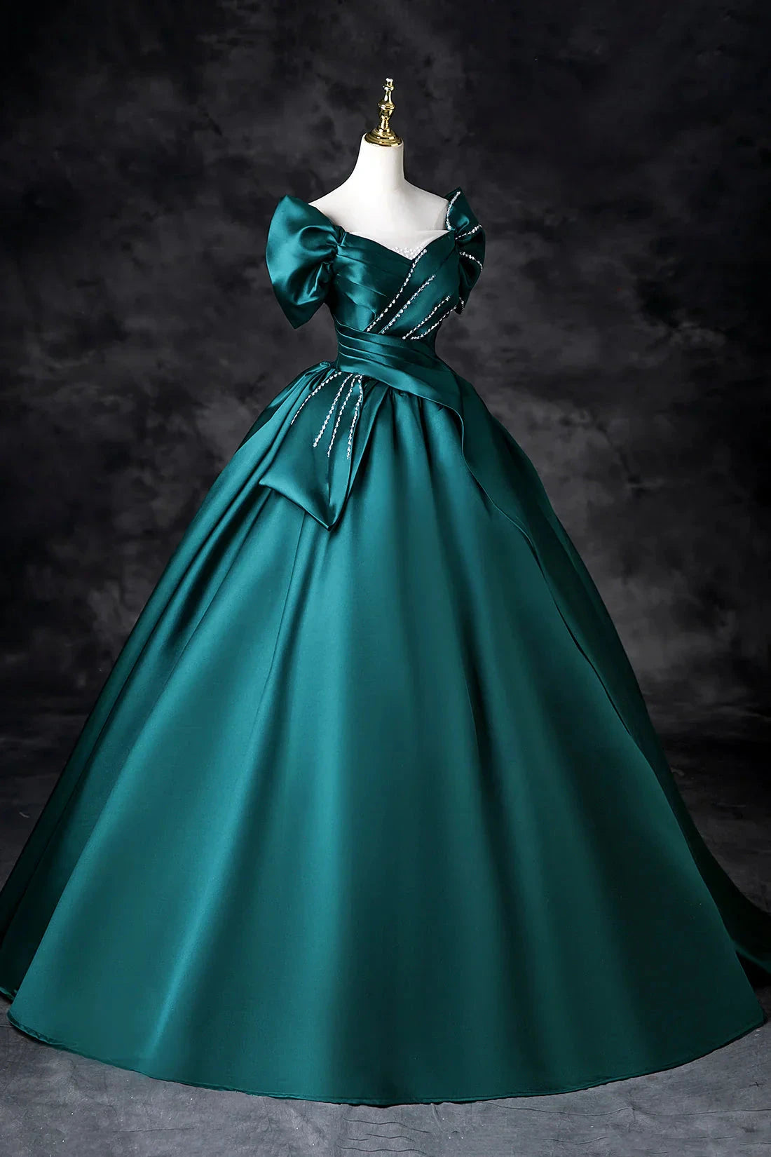 Long A-Line Prom Dress Green Off the Shoulder Evening Party Dress simple gentle atmospheric and unique desi Brin by YiHuiw