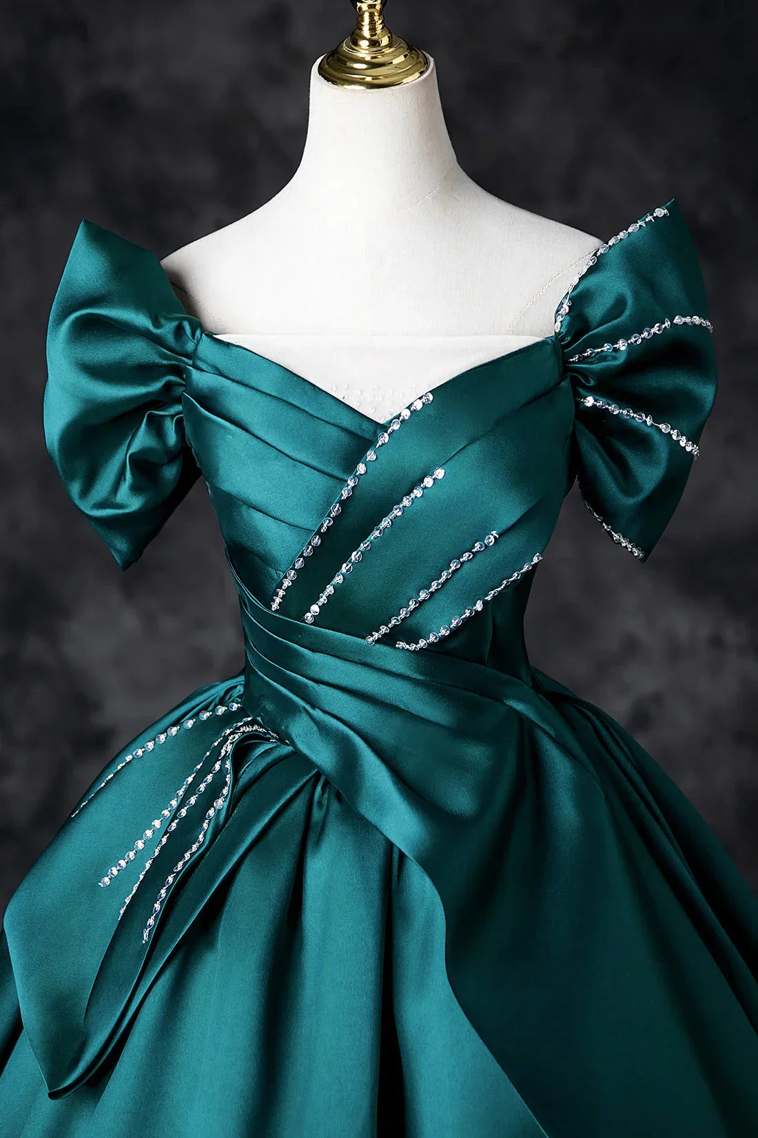 Long A-Line Prom Dress Green Off the Shoulder Evening Party Dress simple gentle atmospheric and unique desi Brin by YiHuiw