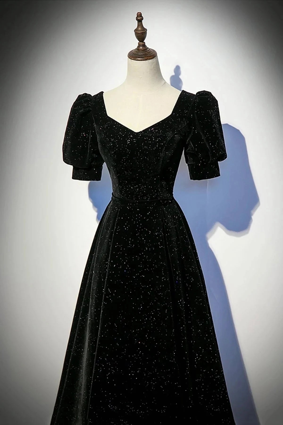 Long Prom Dress A-Line Short Sleeve Evening Party Dress simple gentle atmospheric and unique desi Brin by YiHuiw