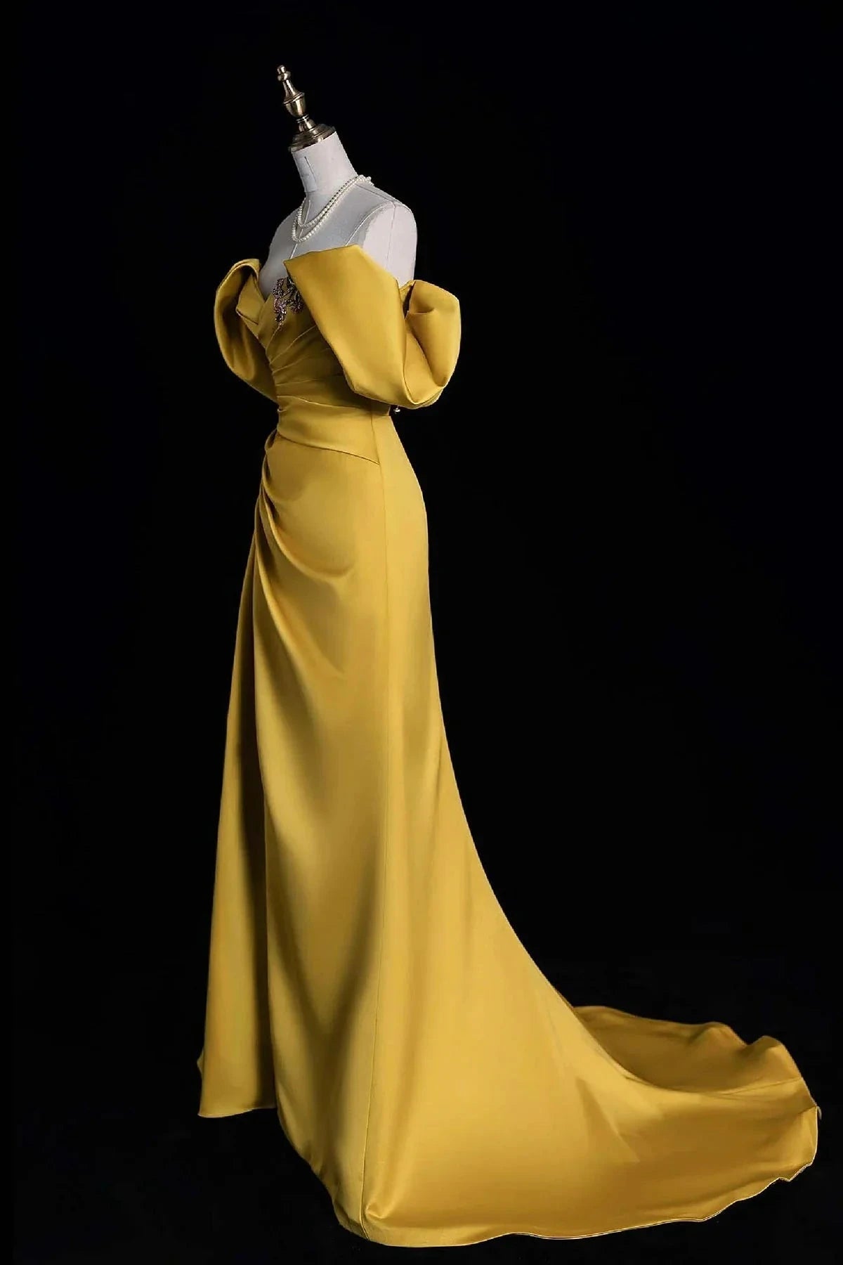 Long Prom Dress Off the Shoulder Evening Party Dress with Slit simple gentle atmospheric and unique desi Brin by YiHuiw