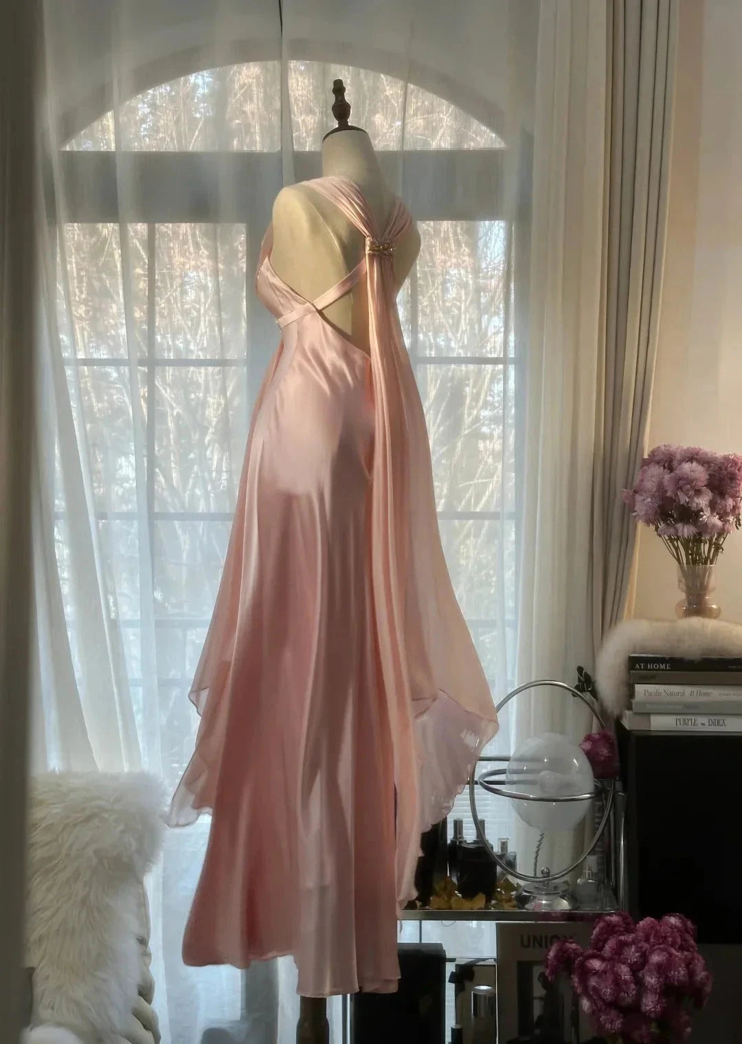 Long Satin Chiffon Ball Gown Evening Dress simple gentle atmospheric and unique desi Bring summer colors to enhance whiteness simple gentle atmospheric and unique desi Bring summer colors to enhance whiteness by YiHuiw