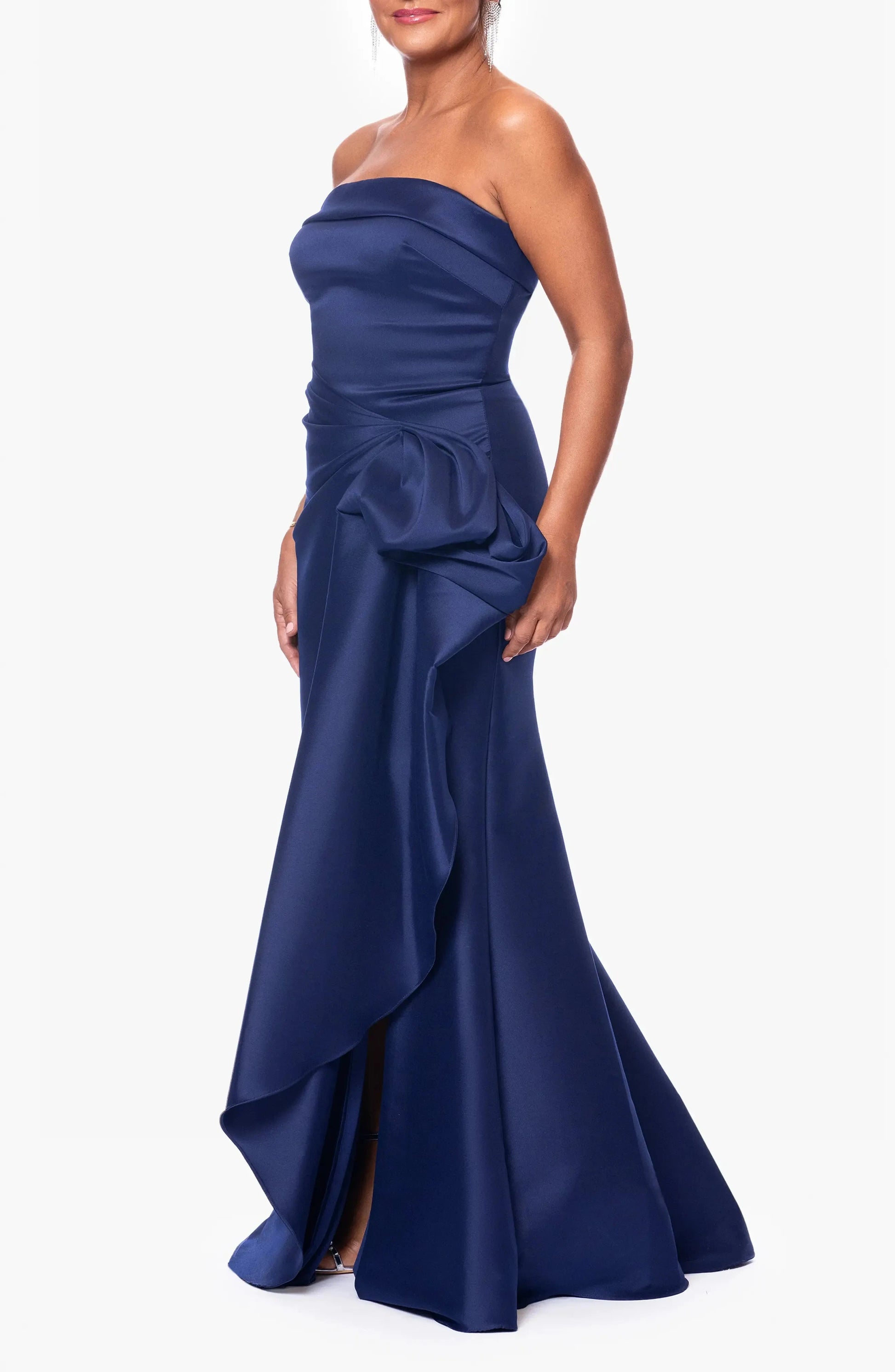 Luxurious Trumpet Strapless Bow Accent Zip Back Maxi For Adults Evening Dress by YiHuiw