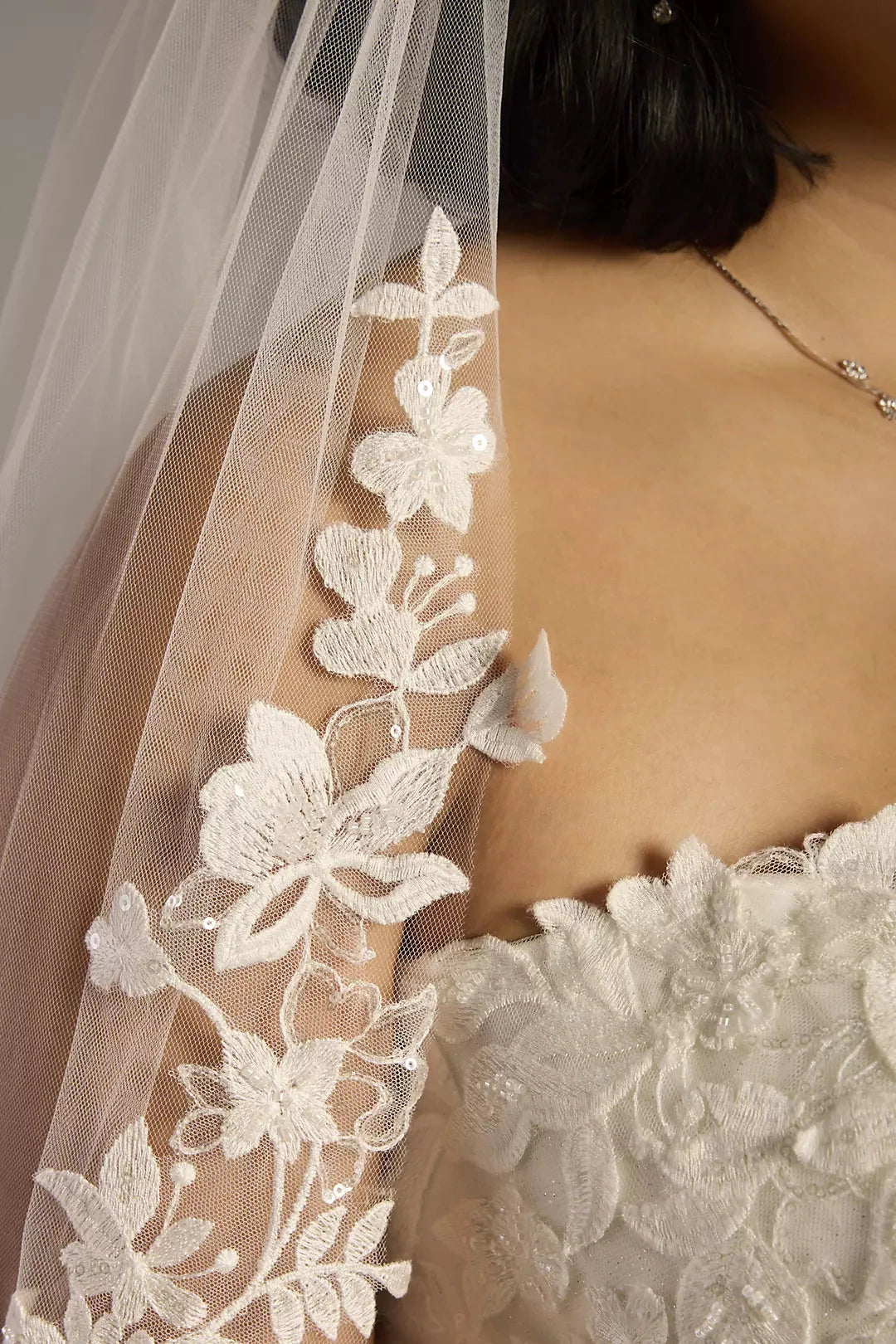 Luxury Cathedral Length Plain Tulle Bridal Wedding Veil by YiHuiw