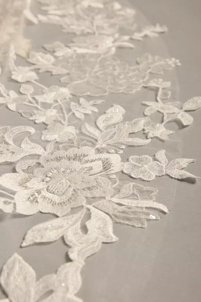 Luxury Cathedral Length Plain Tulle Bridal Wedding Veil by YiHuiw