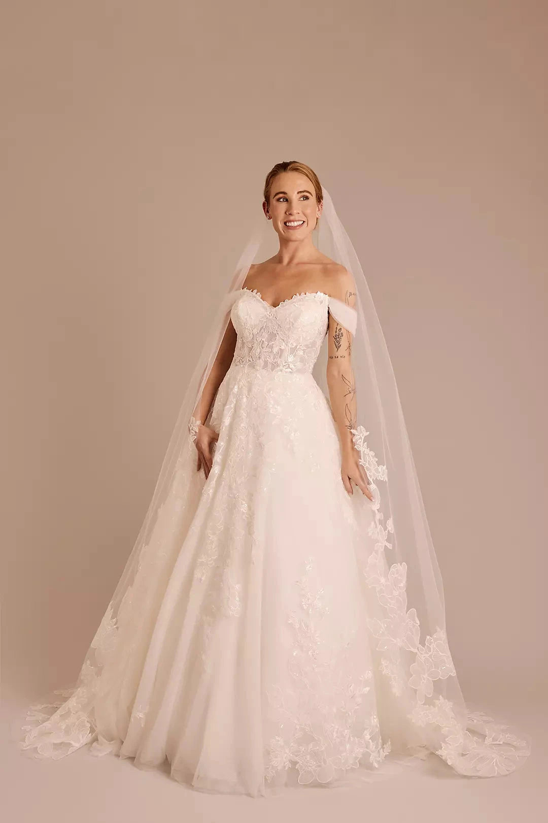 Luxury Floral Lace Appliqué Cathedral Length Bridal Veil by YiHuiw