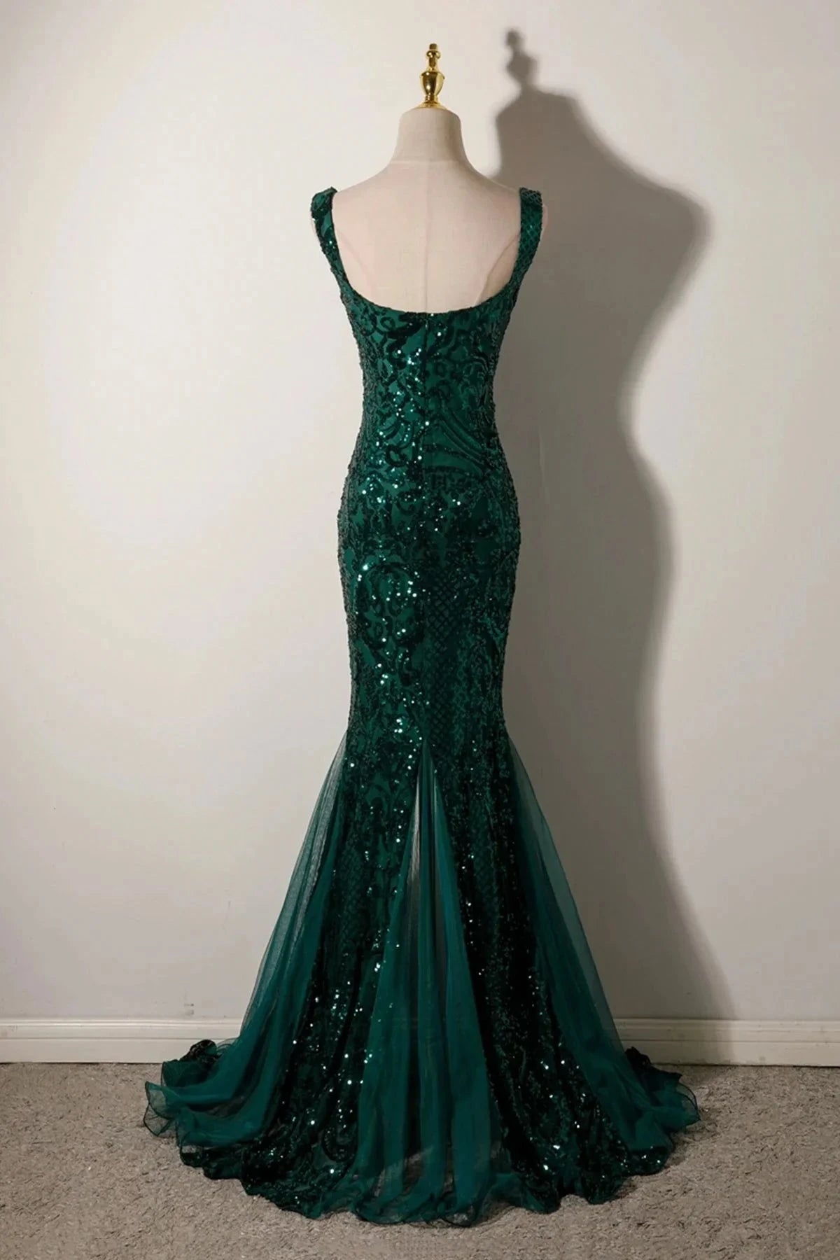 Mermaid Sequins Long Prom Dress Backless Evening Party Dress simple gentle atmospheric and unique desi Brin by YiHuiw