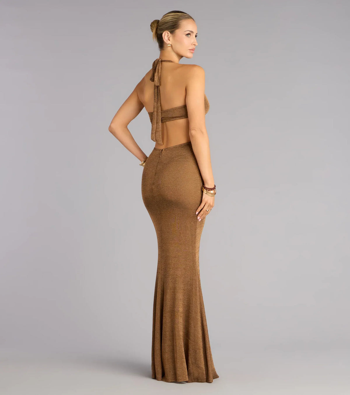 Mermaid Halter Sleeveless Cutout Floor-Length Wedding Dress - Yihuiw by Yihuiw
