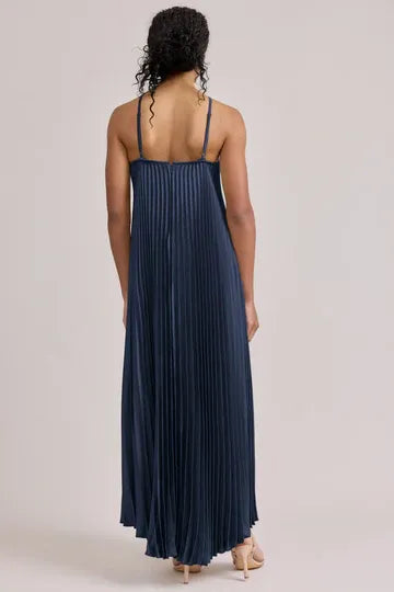 Navy Blue Halter Sleeveless Backless Pleated Midi Wedding Dress - Yihuiw by Yihuiw