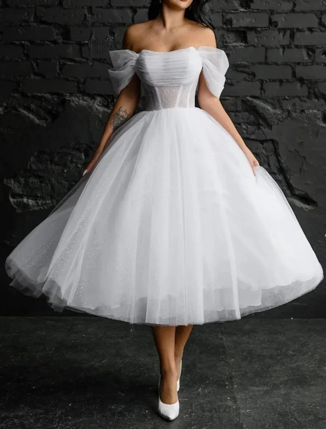 Off-Shoulder Tulle Lace-Up Back Midi Wedding Dress - Yihuiw by Yihuiw