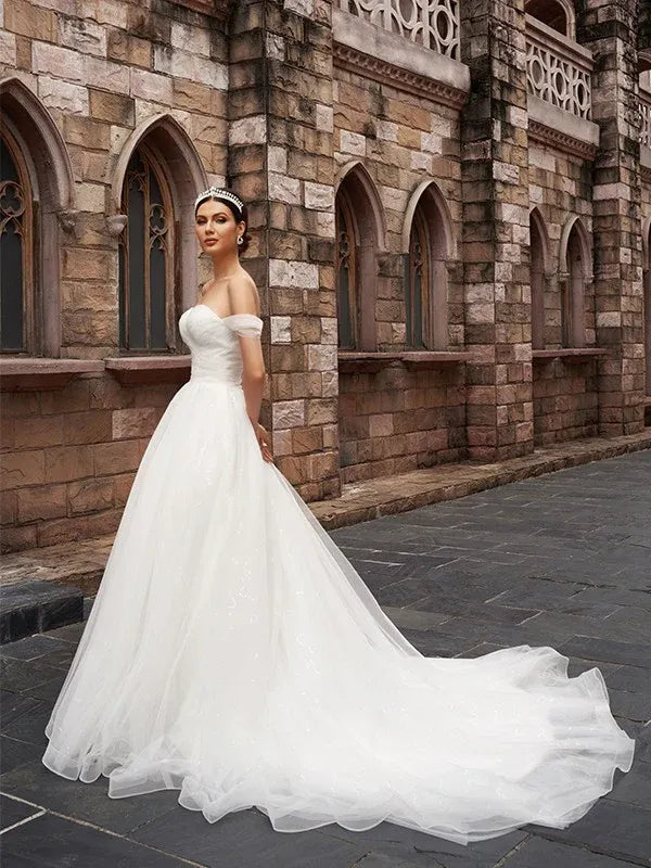Ball Gown Sweetheart Tulle Train Wedding Gown - Yihuiw by Yihuiw