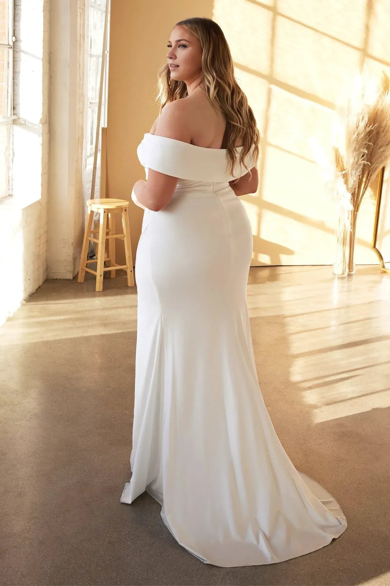 Mermaid Satin High Slit Wedding Dress - Yihuiw by Yihuiw