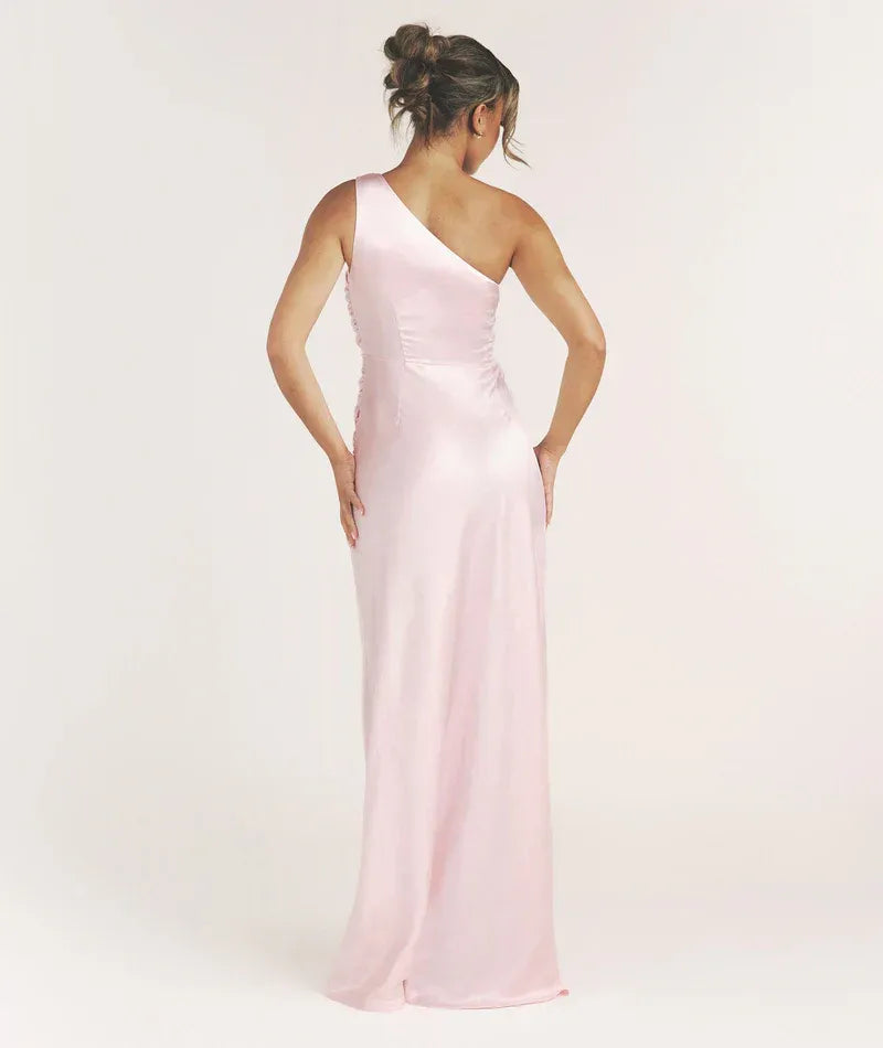 Mermaid One-Shoulder Satin Ruched Wedding Dress - Yihuiw by Yihuiw