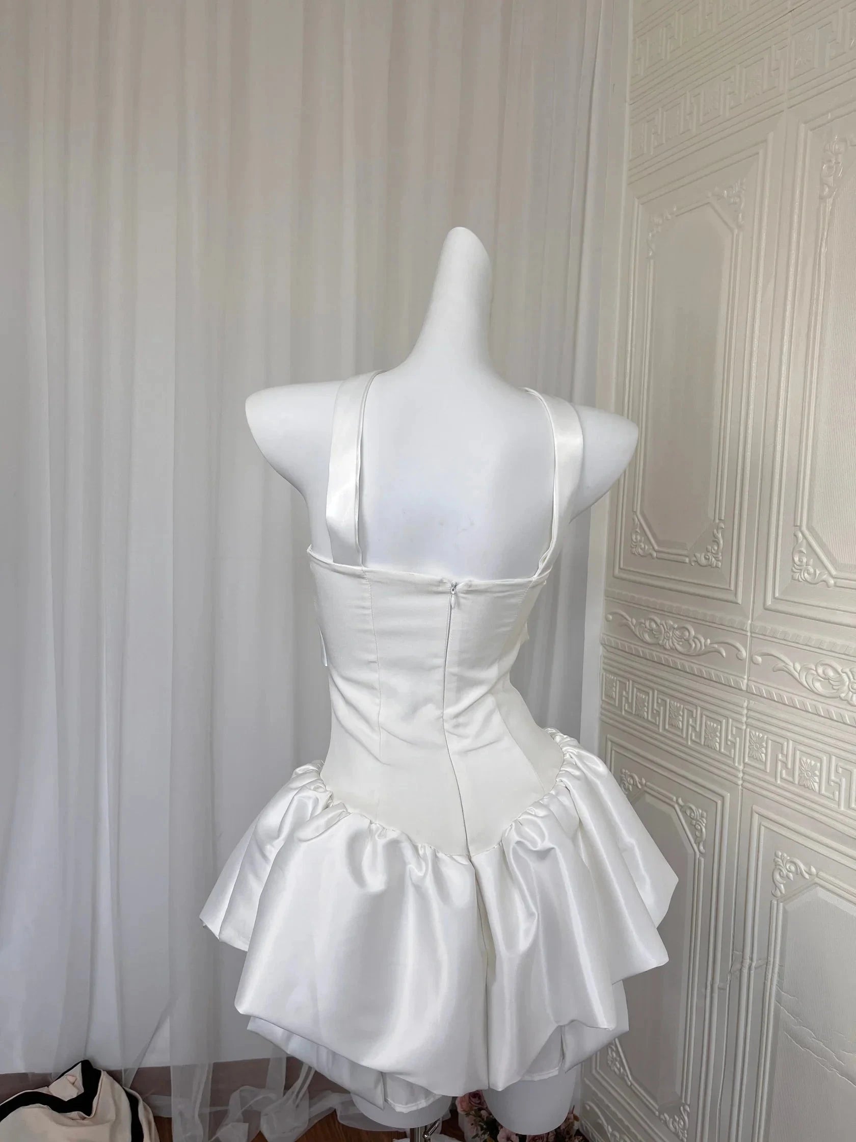 Pretty A Line Strapless White Satin Formal Homecoming Dresses 21st Birthday Outfits Graduation Dress Short Mini Night Cocktail Dresses by YiHuiw
