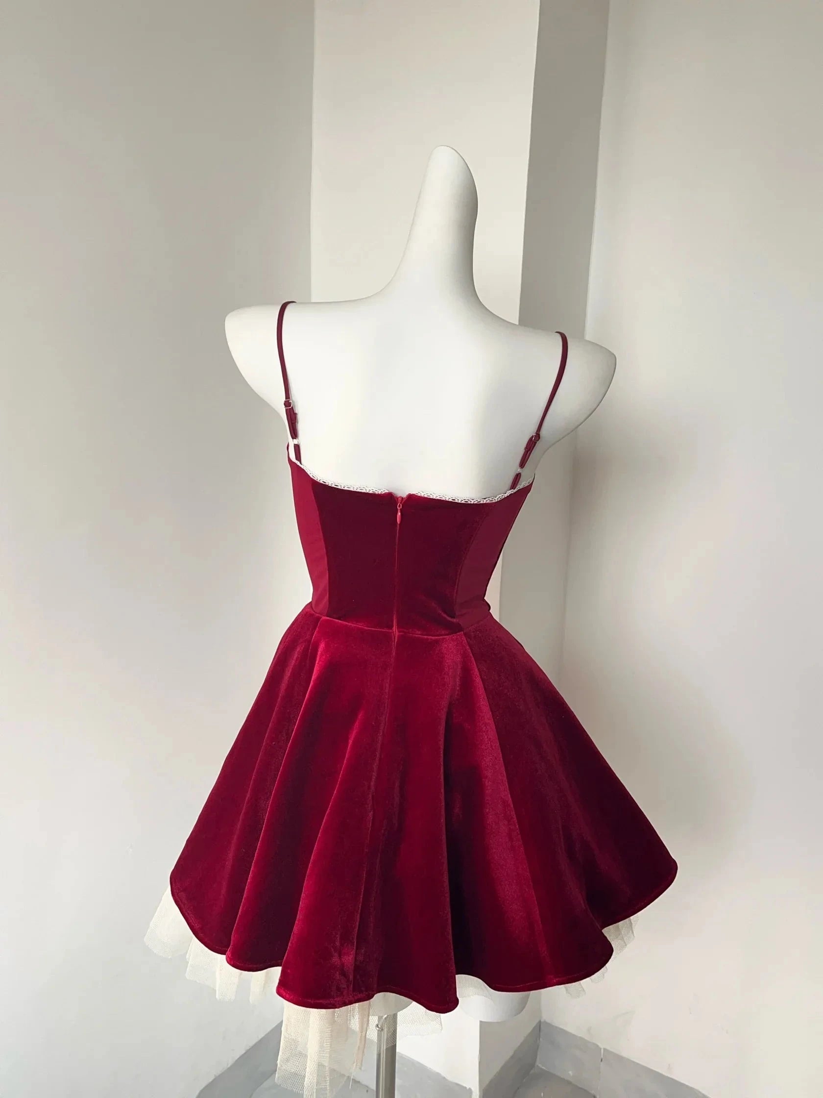 Pretty A line Spaghetti Straps Velvet Formal Homecoming Dresses Short 16th Birthday Outfits Graduation Dress Mini Cocktail Dresses by YiHuiw