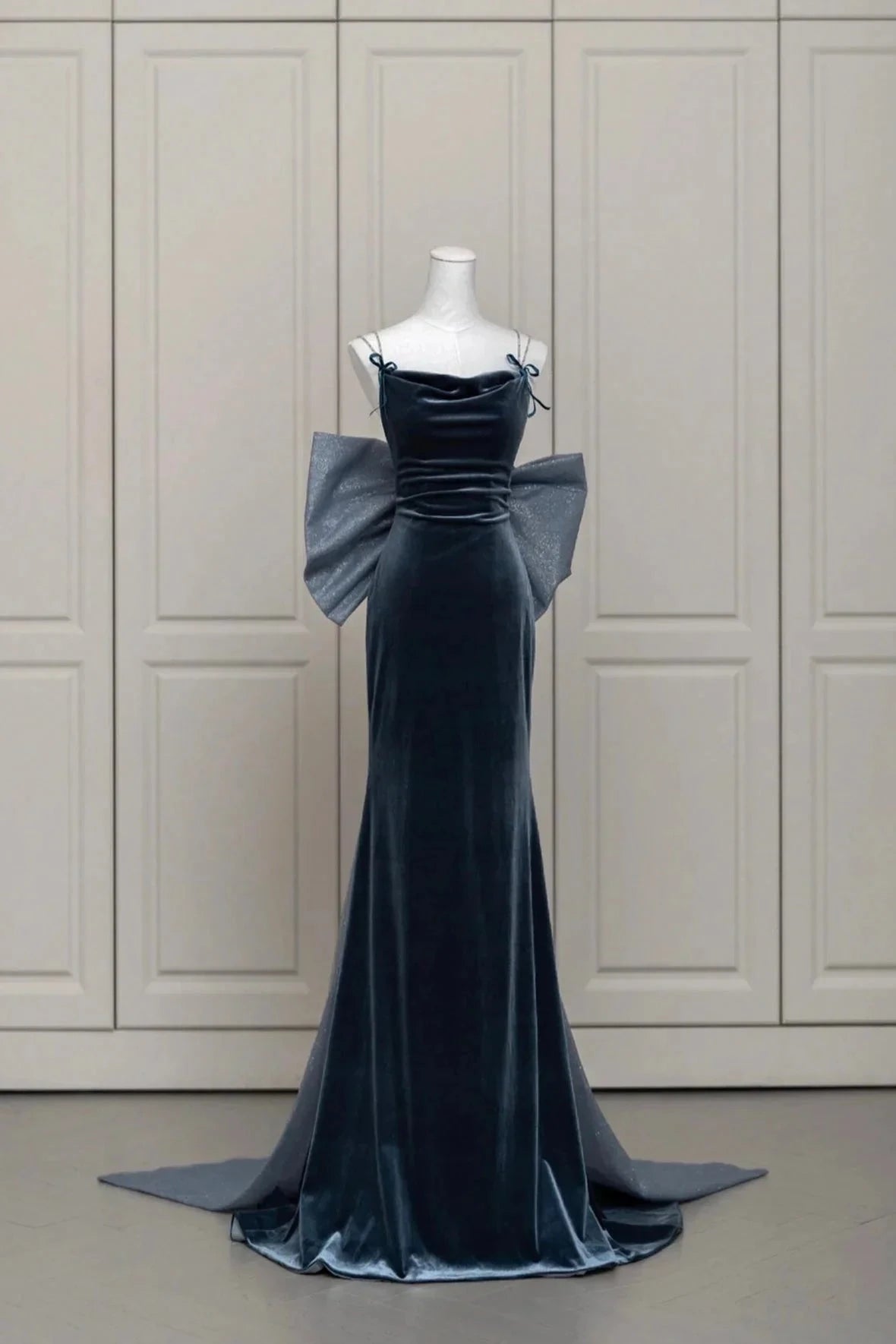 Velvet Blue Prom Dress Mermaid Backless Evening Party Dress with Bow simple gentle atmospheric and unique desi Brin by YiHuiw