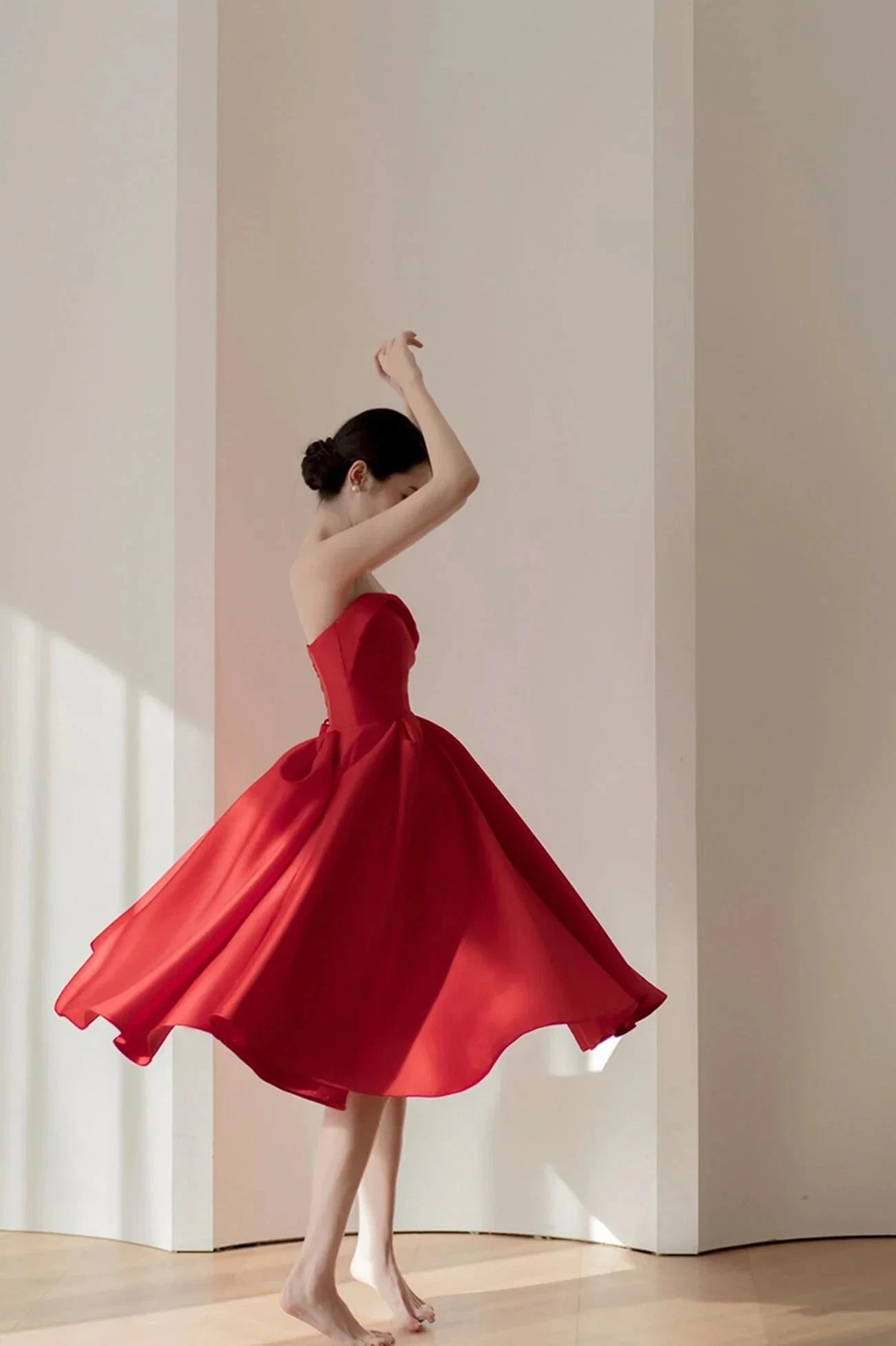 Red Satin Short A-Line Prom Dress Red Strapless Homecoming Party Dress simple gentle atmospheric and unique desi Bring summer colors to enhance whitenes by YiHuiw