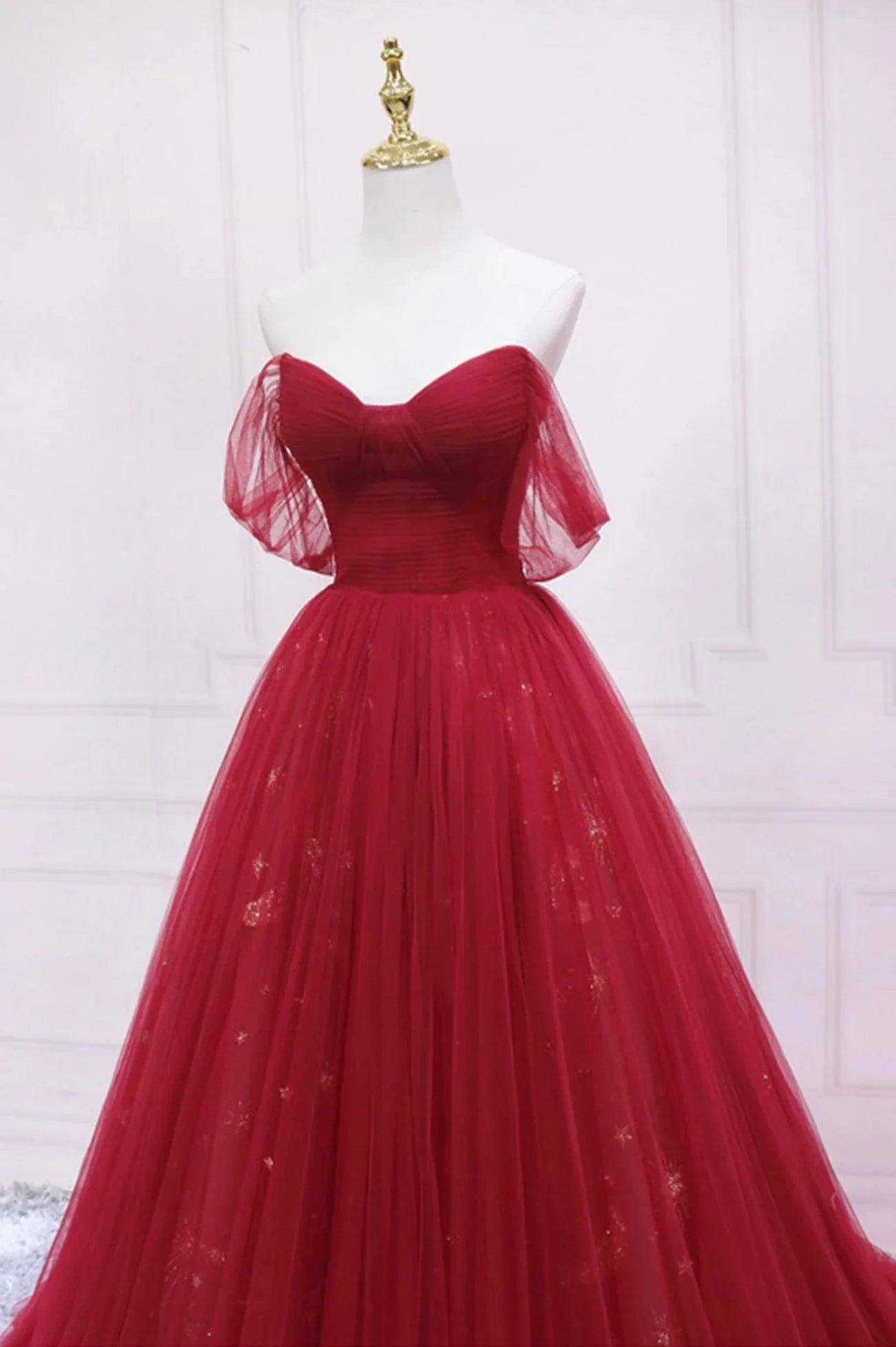 Red Tulle Long A-Line Prom Dress Off the Shoulder Formal Evening Dress simple gentle atmospheric and unique desi Bring summer colors to enhance whitenes by YiHuiw
