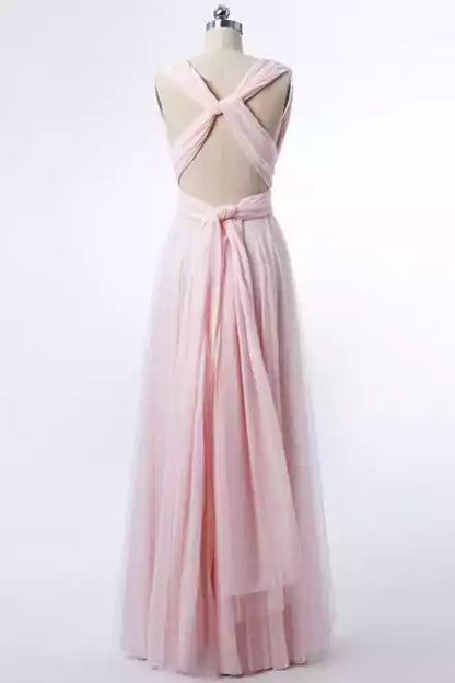 Vestido convertible de tul en romántico rosa rubor con escote en V y espalda cruzada