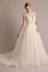 Romantic Fairytale A-Line Strapless Deep V-Neck 3D Lace Tulle Open-Back Sweeping Train Wedding Dress