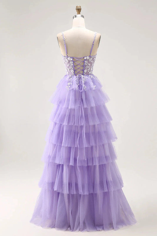 Romantic Spaghetti Strap Evening Dress with Lace Bodice and Tiered Tulle Skirt