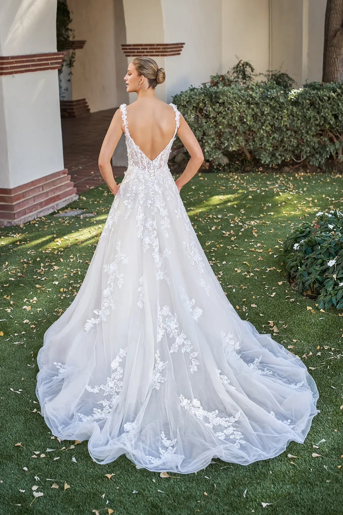 Spaghetti Strap Tulle Open Back Wedding Dress - Yihuiw by Yihuiw