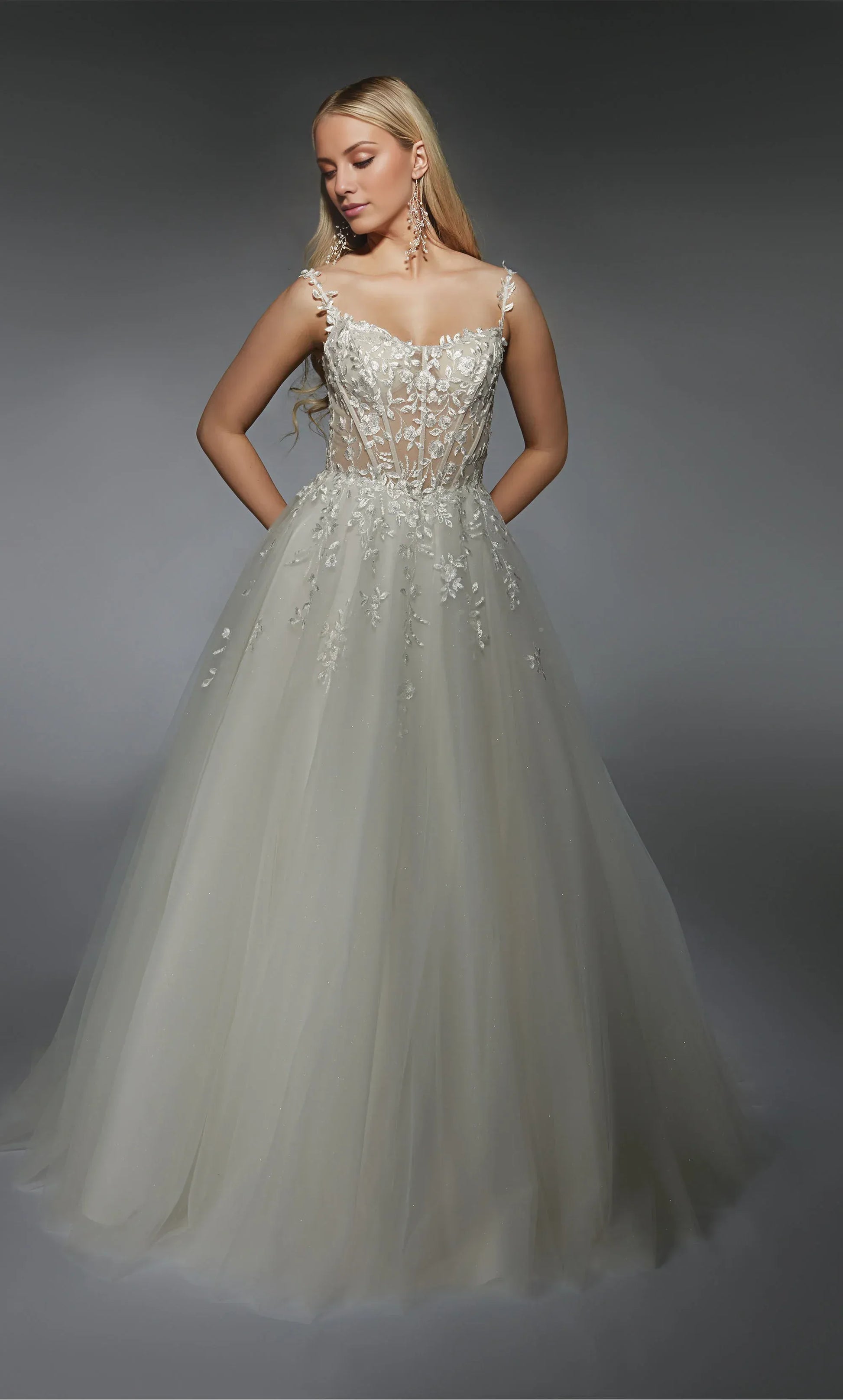 Ball Gown Spaghetti Strap Tulle Lace-Up Back Wedding Gown - Yihuiw by Yihuiw