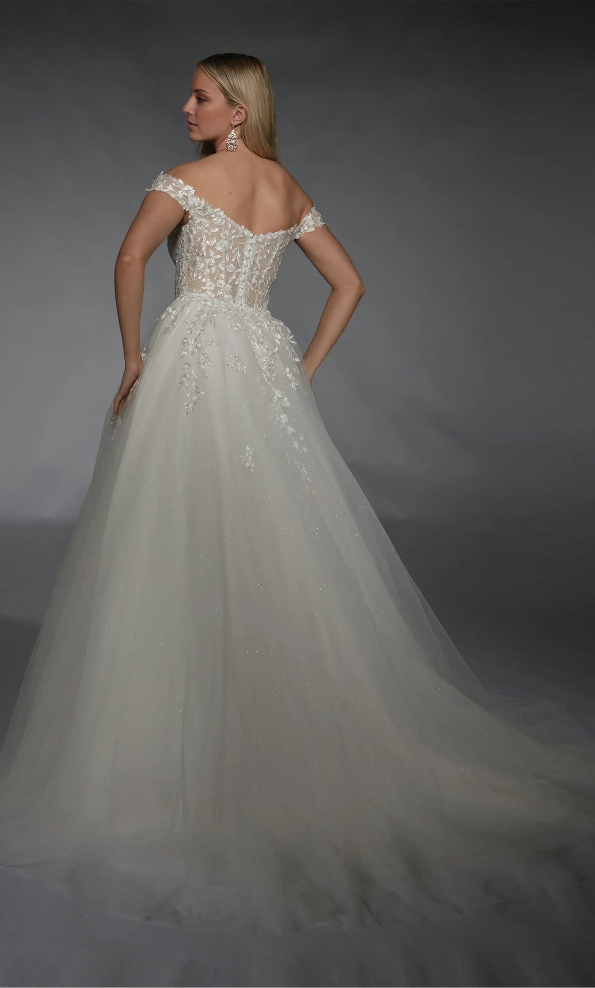 Ball Gown Tulle Wedding Gown - Yihuiw by Yihuiw