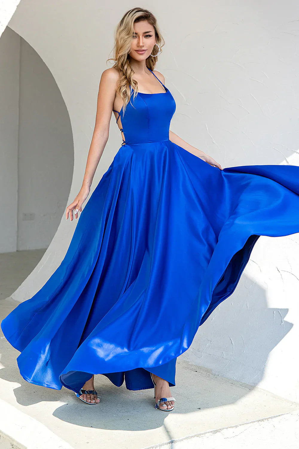 Royal Blue Chiffon Prom Dress with Spaghetti Straps and A-Line Silhouette – Elegant Formal Evening Gown