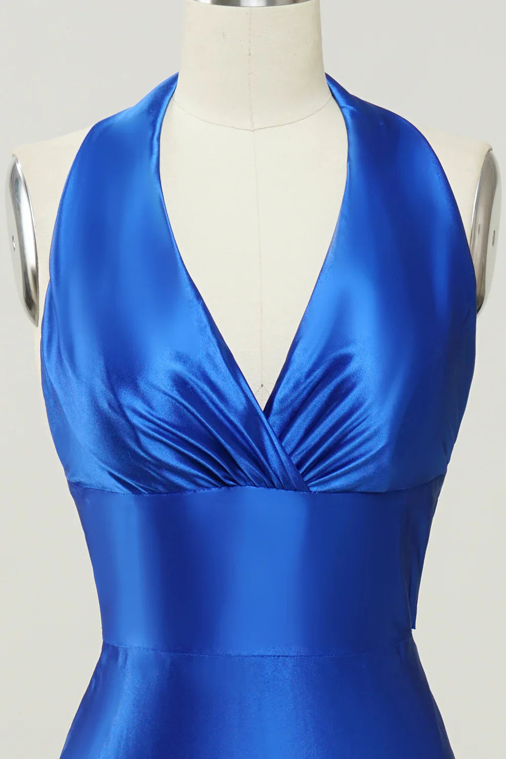 Royal Blue Satin Mermaid Prom Dress with Deep Halter Neck – Elegant Backless Formal Evening Gown