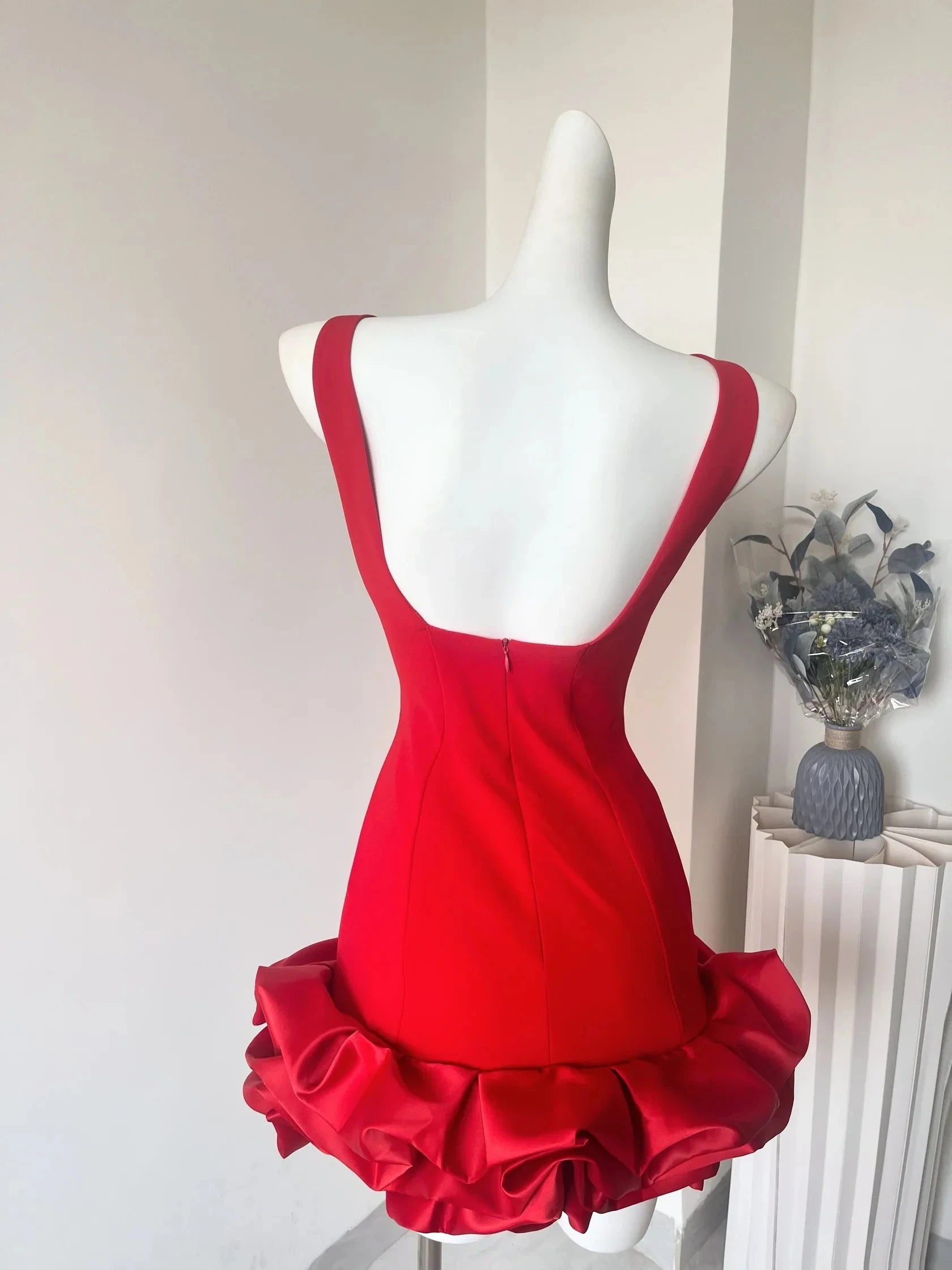 Sexy Sheath Scoop Neck Red Short Homecoming Dress Summer Hoco Dresses Mini Cocktail Dress by YiHuiw