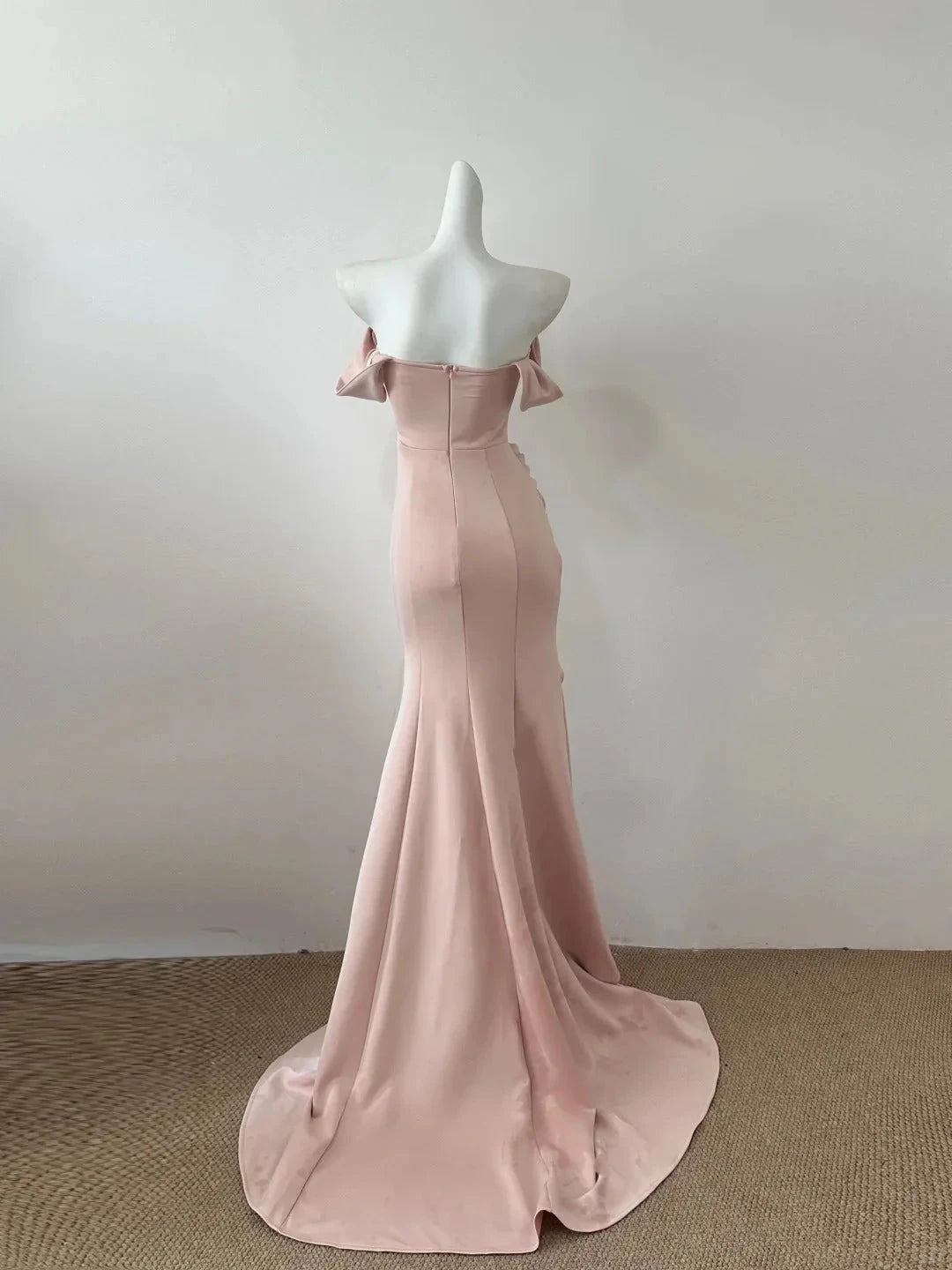 Simple Elegant Long Floor Length Satin Ball Gown Evening Dress Party Dress simple gentle atmospheric and unique desi Bring summer colors to enhance whiteness by YiHuiw