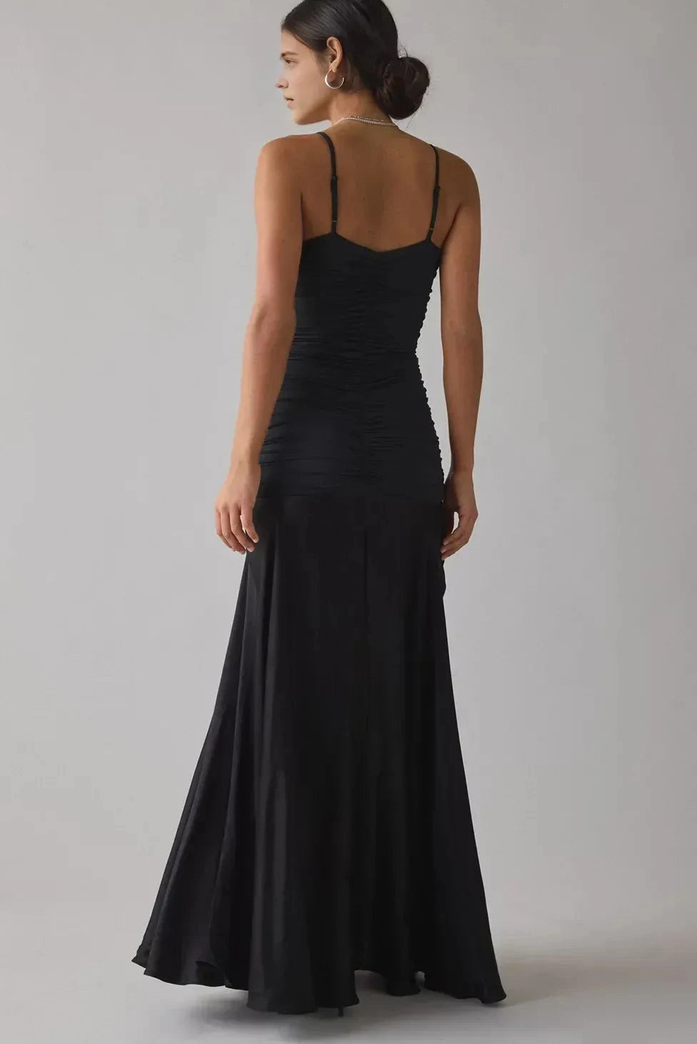 Sleek Mermaid Deep V Sleeveless Solid Back Floor Length For Ladies Prom Dress by YiHuiw