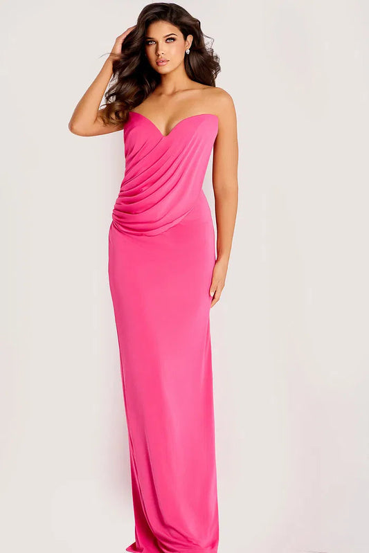 Sleek Strapless Evening Dress with Ruched Bodice, Back Slit and Draped Train